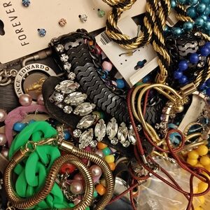 3LB+ Jewelry LOT Z15